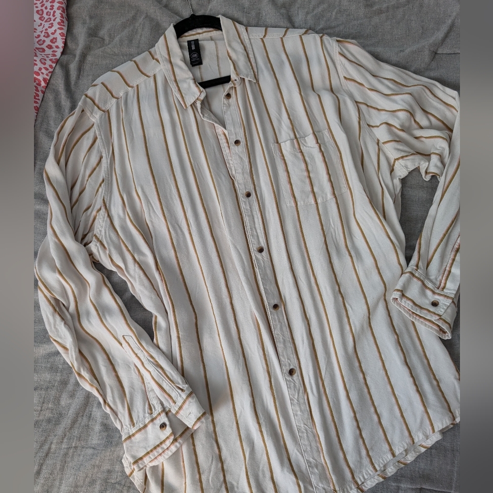 Agnes & Dora striped lightweight‎ soft and flowy button up shirt
